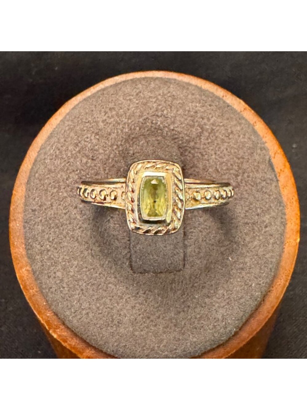 Solid Sterling Silver 925 Peridot Bezel Set Beaded Band Ring Size 6.75